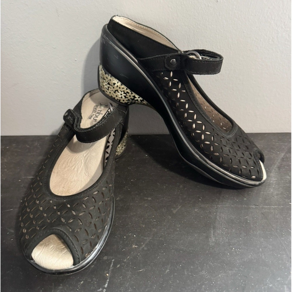 Jambu Women's Journey Encore Black Nunbuck Wedge Sandals 8.5 Leather Rubber Sole